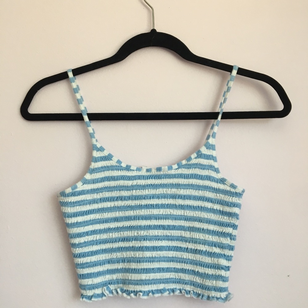 pacsun (me to we) crop top